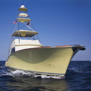 yate a motor de pesca deportiva