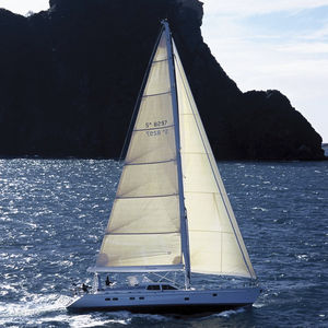 yate de vela de crucero 1