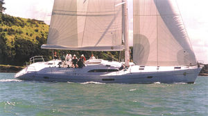 yate de vela de crucero / con deck saloon / con center cockpit / con 3 camarotes
