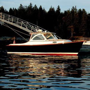 barco cabinado intraborda