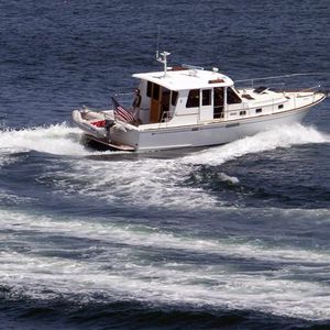 barco cabinado intraborda