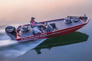 bass boat fueraborda