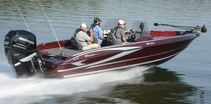 bay boat fueraborda 1