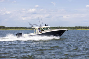 barco cabinado fueraborda 1