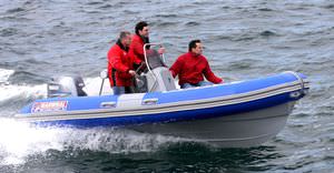embarcación de apoyo al buceo
