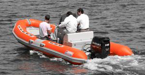 barco profesional barco de pesca profesional / embarcación de apoyo al buceo / fueraborda / embarcación neumática semirrígida