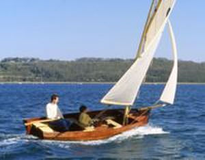 bote vela-remos clásico