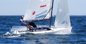 velero de quilla deportivo