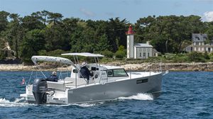 barco cabinado eléctrico