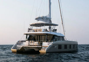 yate de vela catamarán 1