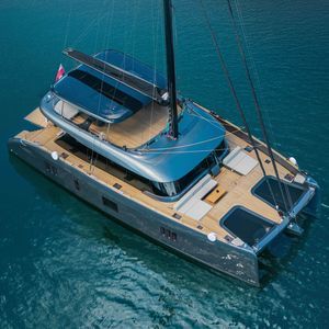 yate de vela catamarán 1
