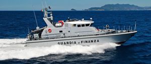 barco profesional barco de vigilancia
