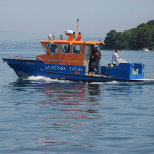 barco profesional barco de salvamento