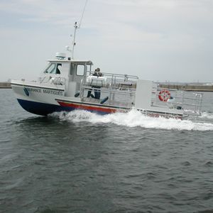 barco profesional barco de salvamento