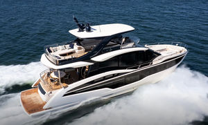 yate a motor de crucero 1