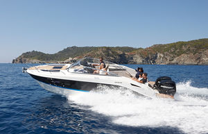 cabin-cruiser fueraborda