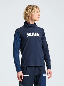 camiseta de lycra con capucha 1