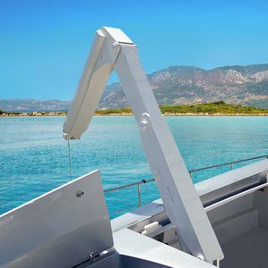 grúa para yate