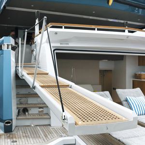 pasarela para yate