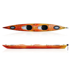 kayak cerrado / rígido / de mar / de travesía