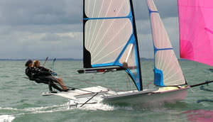 barco de vela ligera doble