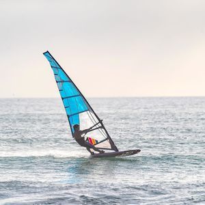 vela de windsurf de deporte 1