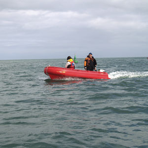 barco profesional barco de salvamento