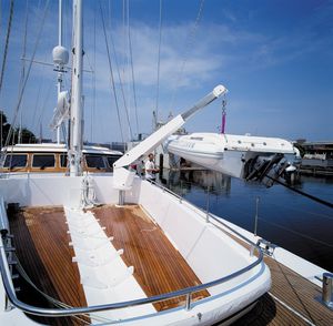 pescante para yate