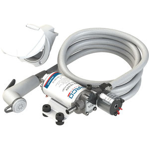 kit con bomba de agua (para limpieza de cubierta de barcos) 1