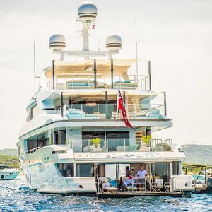 mega-yate de crucero 1