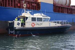 barco profesional embarcación piloto 1