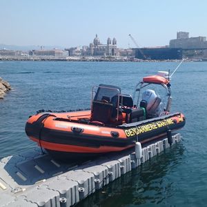 pantalán flotante