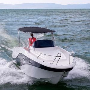 cabin-cruiser fueraborda