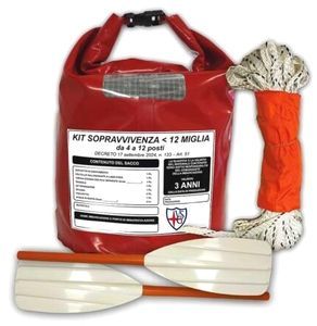 botiquín de emergencia para barcos : navegación costera (luces de mano, fumígenos de mano, cohetes de emergencia) 1