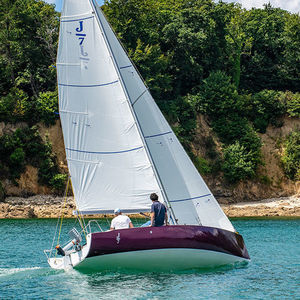 velero daysailer