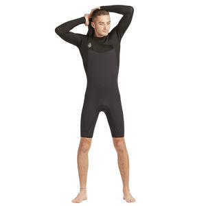 traje húmedo para deportes náuticos