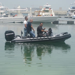 barco profesional fueraborda