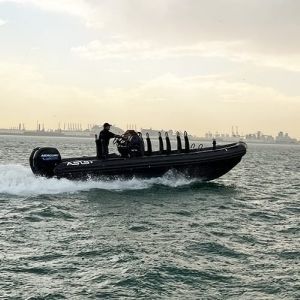 barco profesional barco de vigilancia