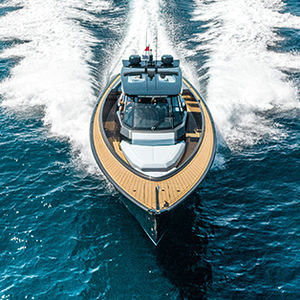yate a motor de crucero / de deporte / open / IPS