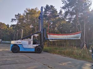 carretilla elevadora para barco