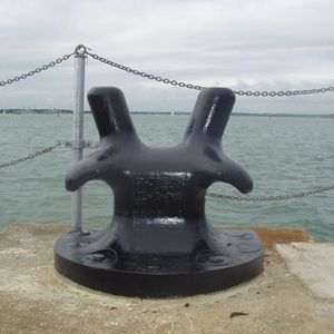 bolardo de amarre para terminal portuaria