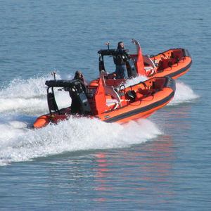 barco de búsqueda y rescate