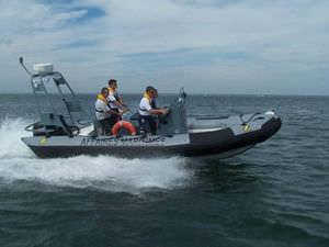 barco profesional barco de vigilancia 1