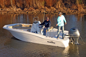 bay boat fueraborda 1