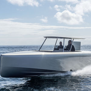 barco cabinado stern-drive