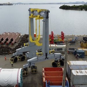 travel lift controlado a distancia