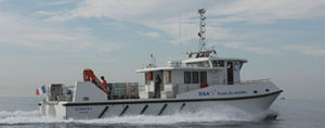 barco profesional barco de trabajo
