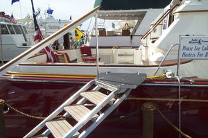 escalera para barco / lateral / de baño / para plataforma