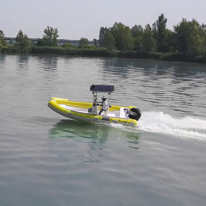 barco de vigilancia