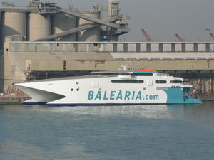 car-ferry catamarán